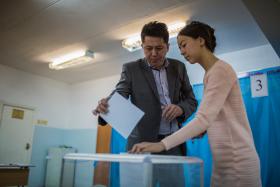 На 18.00 явка избирателей на выборы президента в Казахстане составила 89,69% - ЦИК