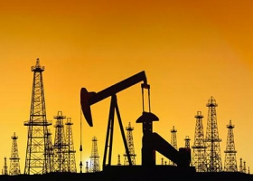 Казахстан ждет роста добычи нефти, верит в гигантов нефтедобычи