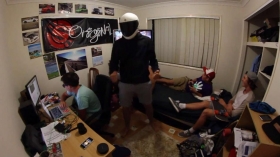 Экс-депутат собирается станцевать Harlem Shake в поддержку отчисленных студентов