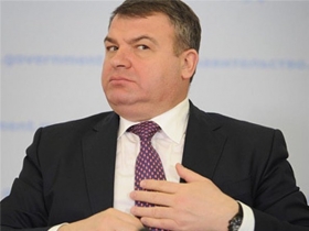 Сердюкова допросят по делу о незаконных поставках комплектующих для торпед из Казахстана