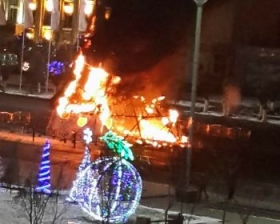 Елка в Таразе стоимостью 3,5 млн тенге сгорела из-за неосторожного обращения с пиротехническими средствами