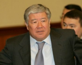 Есимов поручил горслужбам усилить мониторинг для недопущения роста цен в связи с девальвацией тенге