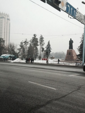 Несколько десятков человек пришли на митинг против девальвации в Алматы