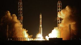 «Протон» с российским спутником связи упал при запуске с космодрома Байконур