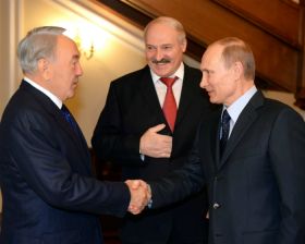 Путин обсудил с главами стран-партнеров по ТС координацию в свете ограничения импорта в РФ