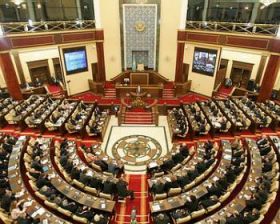 Парламент Казахстана начал свою работу