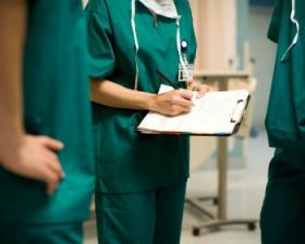 Врачи оценивают состояние пострадавших в результате взрыва в кафе, как стабильное