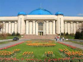 Министр культуры призвал отечественные музеи равняться на Лувр и Эрмитаж