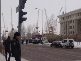 Возле здания Минобороны взорвался автомобиль, погиб военнослужащий